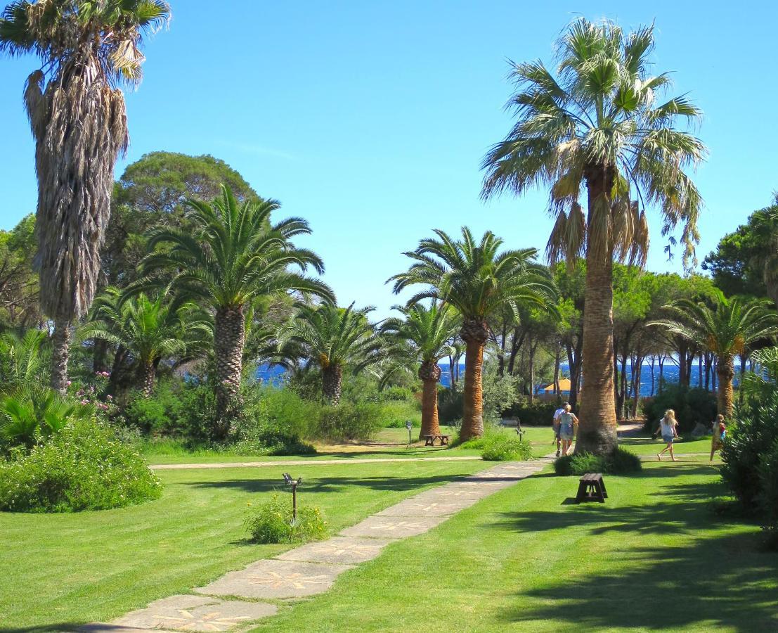 Hotel Costa Dei Fiori Santa Margherita di Pula Luaran gambar